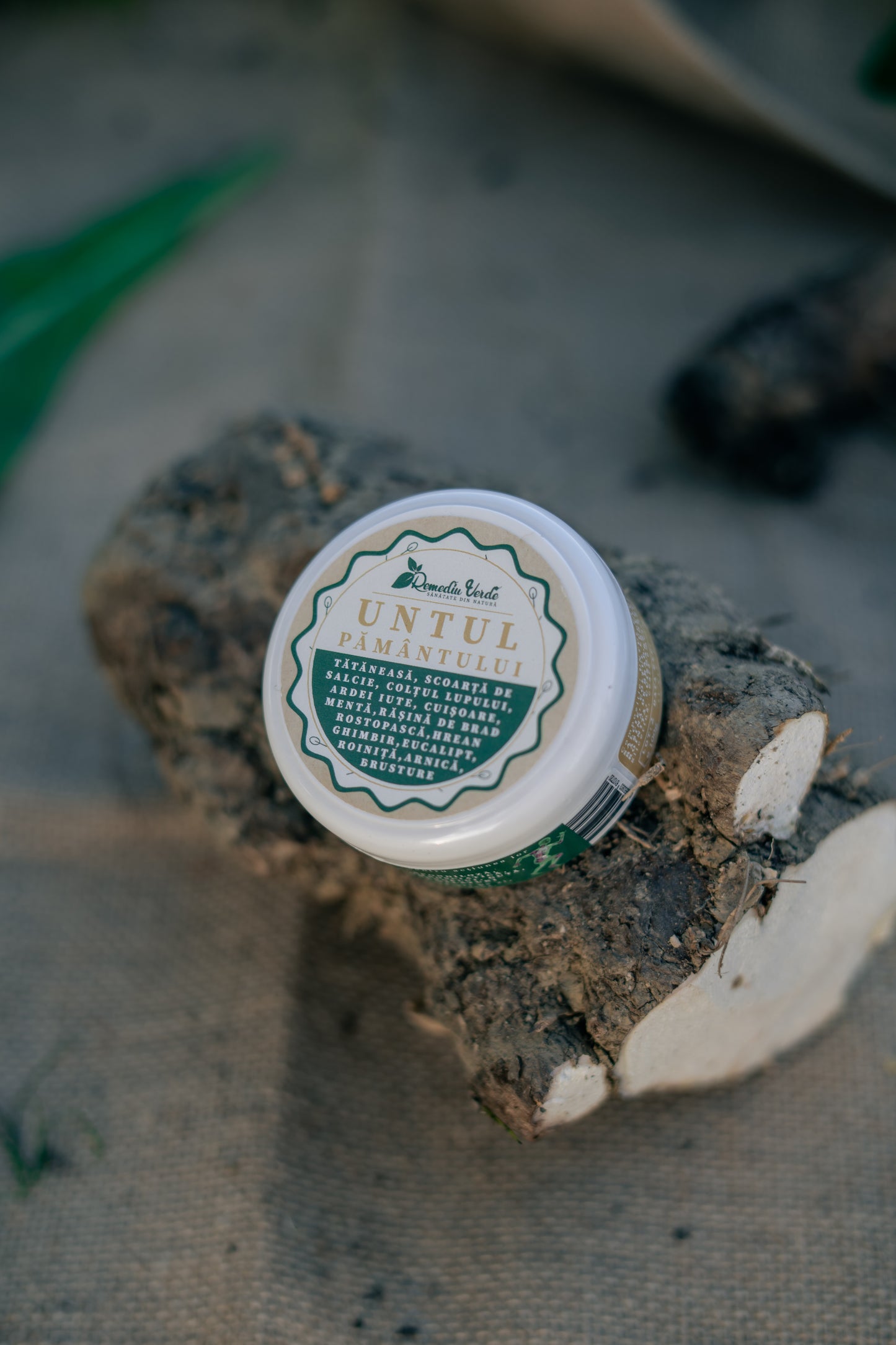 Cremă UNTUL PĂMÂNTULUI - 15 plante - 100g