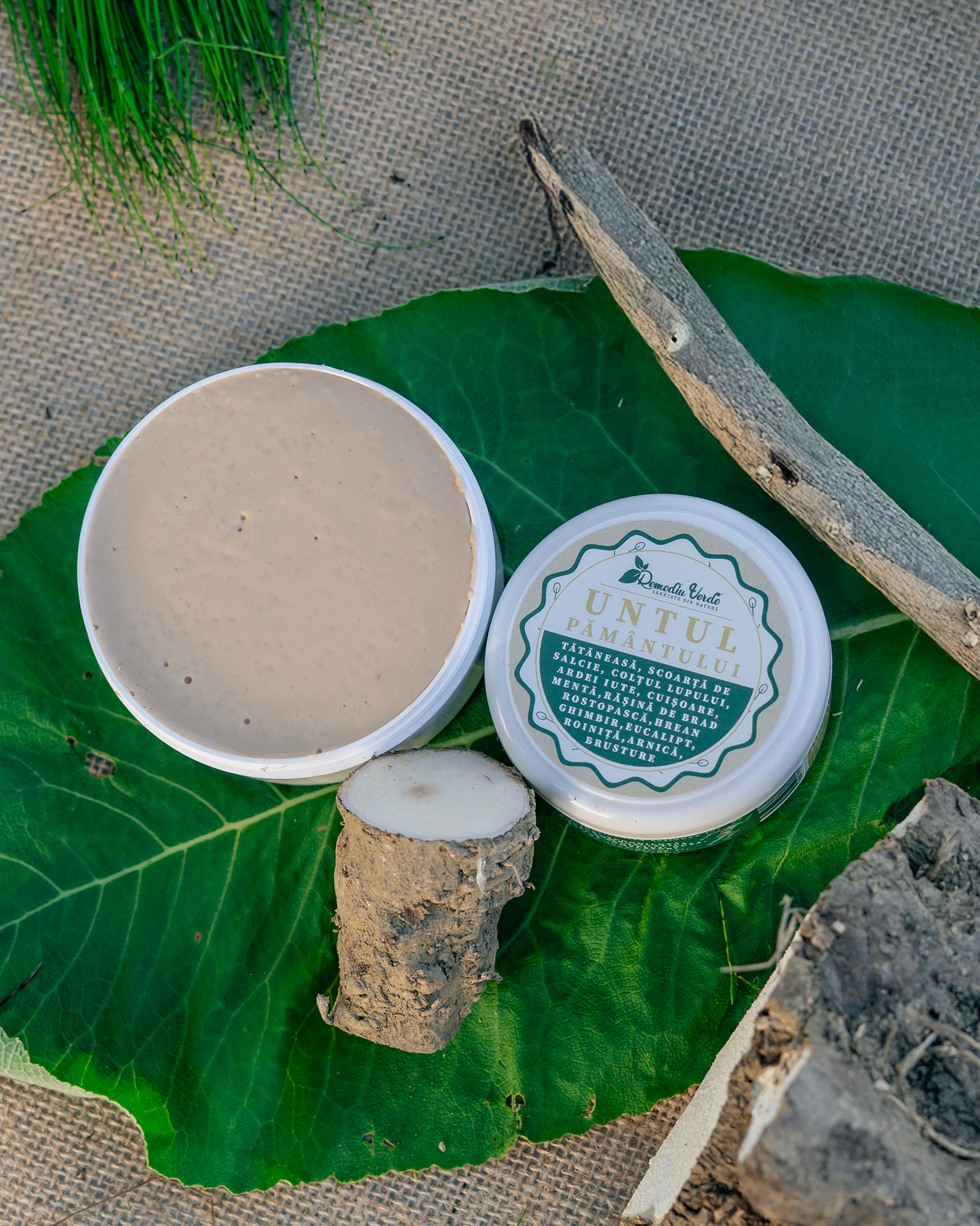 Cremă UNTUL PĂMÂNTULUI - 15 Plante - Mare 200g
